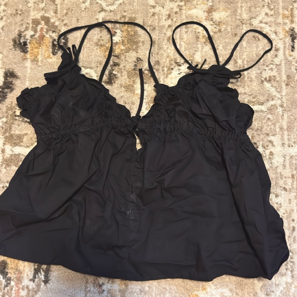 DAINTY BLACK TOP